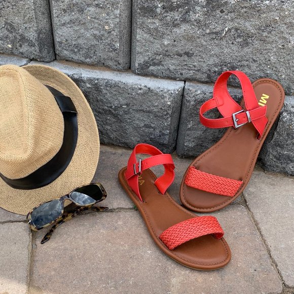 MIA Shoes - 🎄 2/$25 Mia Calista Red Braided Sandals